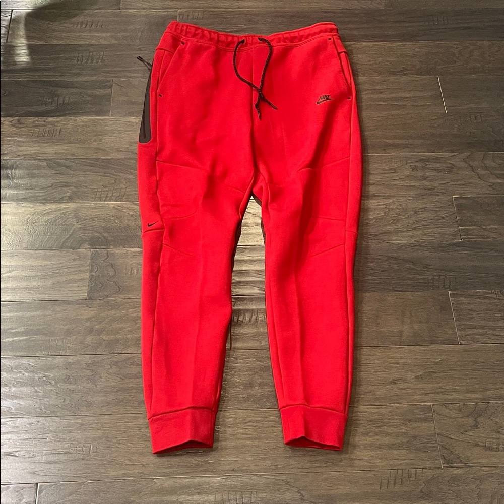 Nike Tech Fleece Slim Fit Tapered Leg Joggers Sweatpants Pants red Mens XS